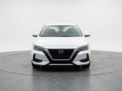 Used 2025 Nissan Sentra SV FWD image 2