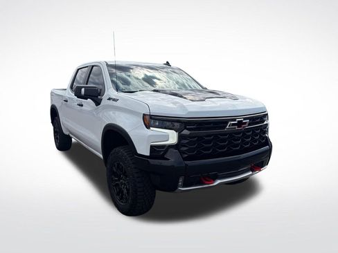 Used 2023 Chevrolet Silverado 1500 ZR2 w/ Technology Package AWD/4WD image 8