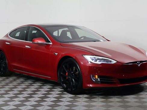 Used 2020 Tesla Model S Performance image 3