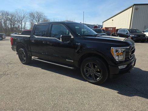 Used 2023 Ford F150 XLT w/ Equipment Group 302A High image 8
