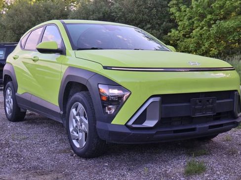 Used 2024 Hyundai Kona SE AWD/4WD image 7