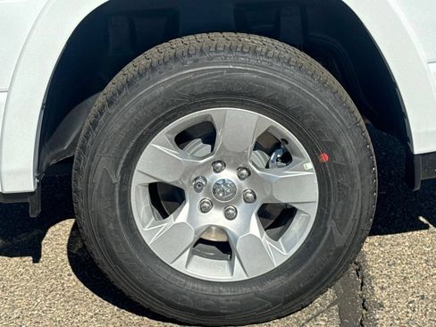 New 2026 RAM 1500 Big Horn AWD/4WD image 13