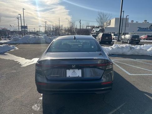 Used 2023 Honda Accord EX image 7
