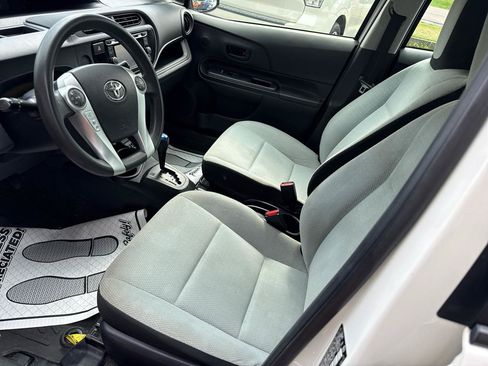 Used 2015 Toyota Prius C One FWD image 12