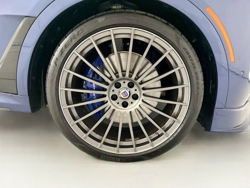 Used 2025 BMW ALPINA XB7 AWD/4WD image 32