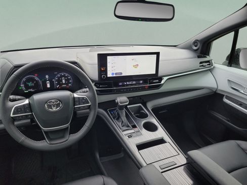 Used 2026 Toyota Sienna XSE AWD/4WD image 22