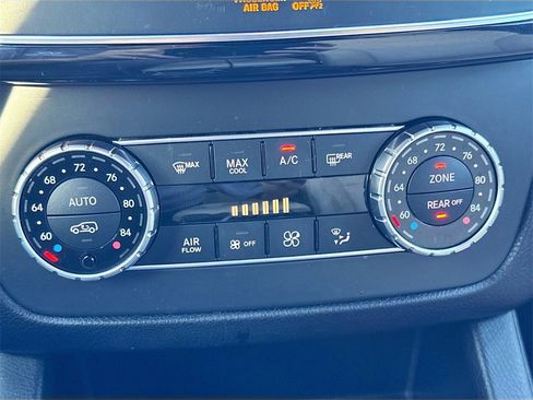 Used 2018 Mercedes-Benz GLS 450 4MATIC image 17