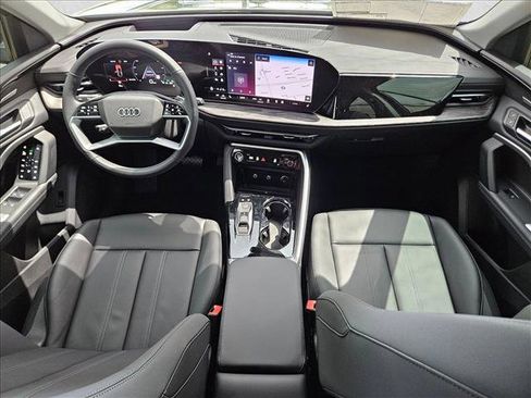 Used 2025 Audi Q5 Premium Plus w/ Premium Plus image 15