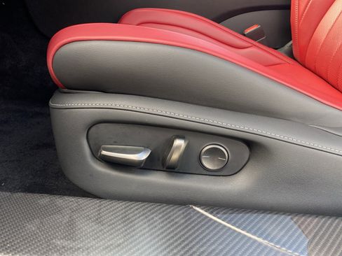 Used 2021 Lexus LC 500 Convertible image 24