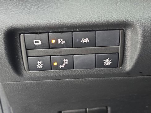 Certified 2021 Nissan Kicks S image 23