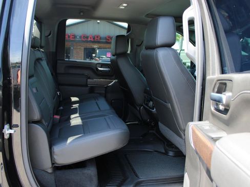 Used 2021 GMC Sierra 2500 Denali w/ Denali Black Diamond Edition AWD/4WD image 10