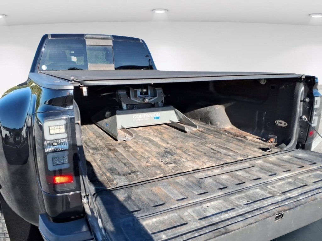 Used 2016 GMC Sierra 3500 Denali w/ Duramax Plus Package AWD/4WD image 8