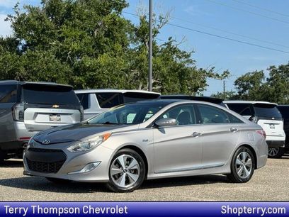 Used 2011 Hyundai Sonata Hybrid w/ Premium Equipment Pkg 2
