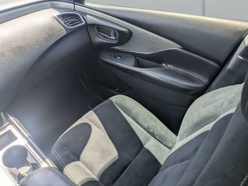 Used 2018 Nissan Murano S w/ Cargo Package FWD image 17