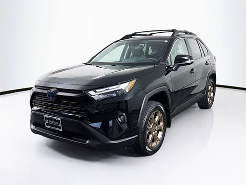 Used 2024 Toyota RAV4 AWD Hybrid image 3