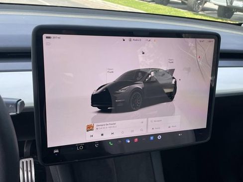 Used 2023 Tesla Model Y Performance image 6