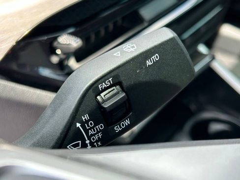 Used 2025 BMW i4 eDrive40 w/ Premium Package RWD image 23