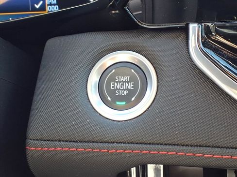 Used 2024 Chevrolet Colorado Z71 w/ Z71 Convenience Package 2 image 16