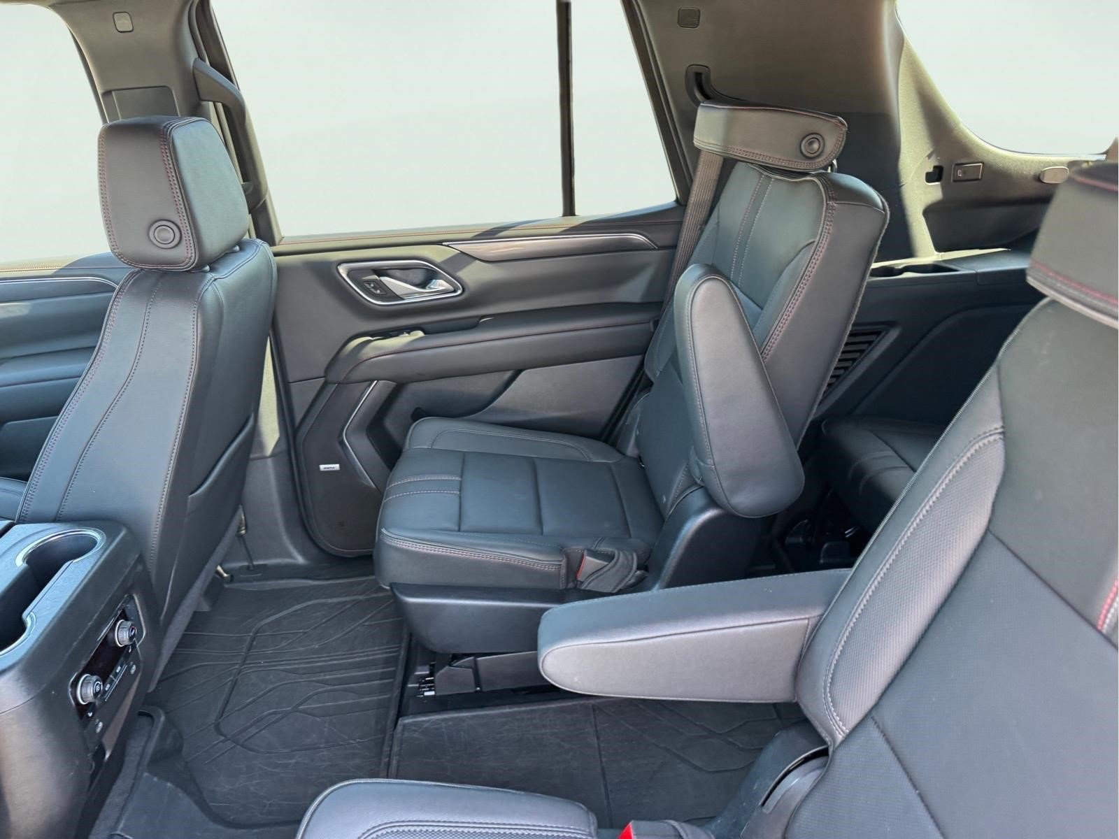 Used 2024 Chevrolet Tahoe RST w/ Luxury Package AWD/4WD image 10