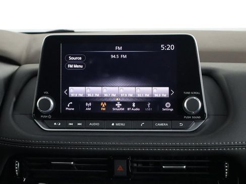Used 2023 Nissan Rogue SL FWD image 28