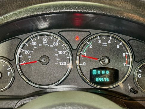 Used 2012 Jeep Liberty Sport RWD image 10
