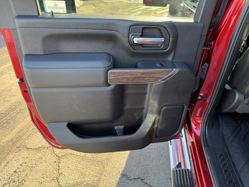 Used 2021 Chevrolet Silverado 2500 High Country image 31