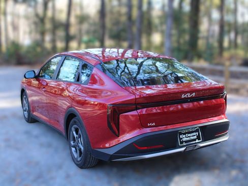 New 2025 Kia K4 LXS image 7