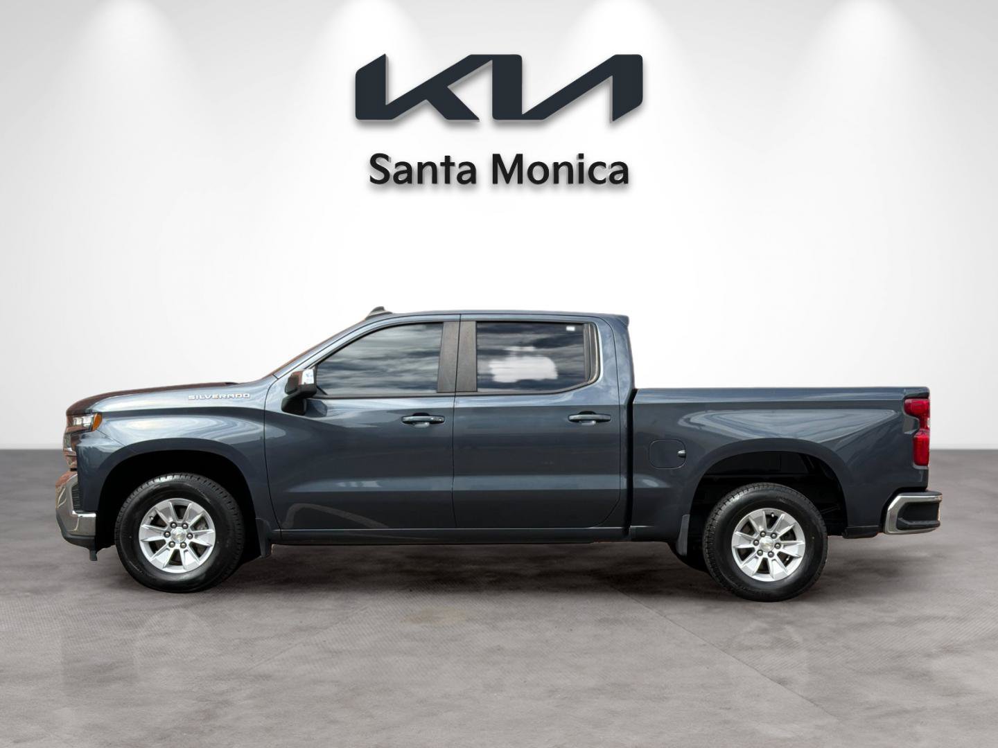 Used 2022 Chevrolet Silverado 1500 LT RWD image 3