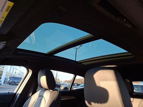 Used 2020 BMW X2 sDrive28i w/ Convenience Package image 14