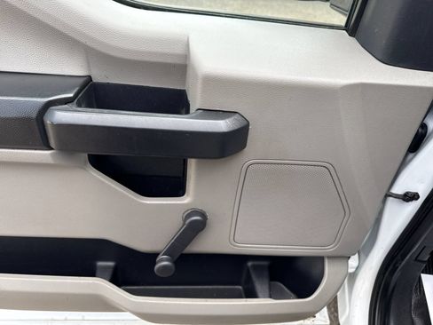 Used 2022 Ford F250 XL RWD image 11