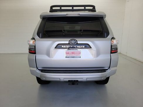 Used 2023 Toyota 4Runner TRD Off-Road Premium AWD/4WD image 6