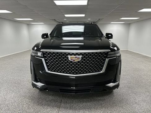 Used 2022 Cadillac Escalade Premium Luxury AWD/4WD image 3