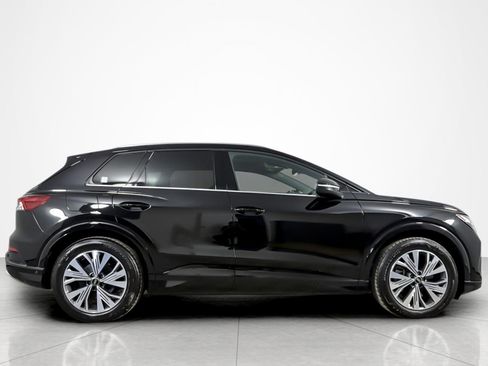Used 2023 Audi Q4 e-tron Premium Plus w/ Premium Plus RWD image 6
