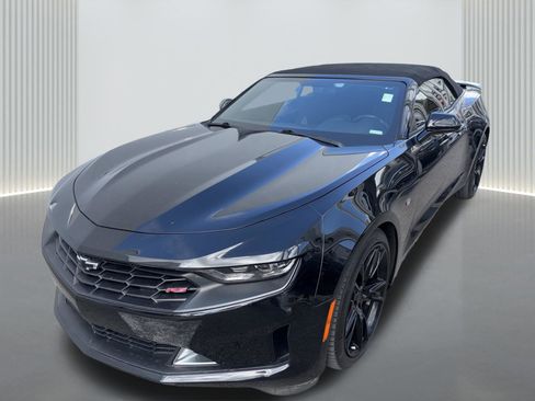Used 2020 Chevrolet Camaro LT w/ RS Package image 6