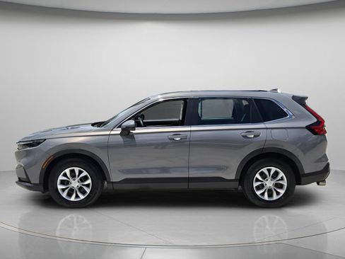 Used 2023 Honda CR-V LX image 5