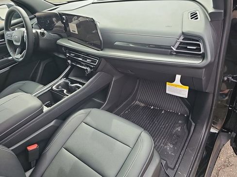 New 2026 Chevrolet Traverse LT w/ Midnight/Sport Edition FWD image 29