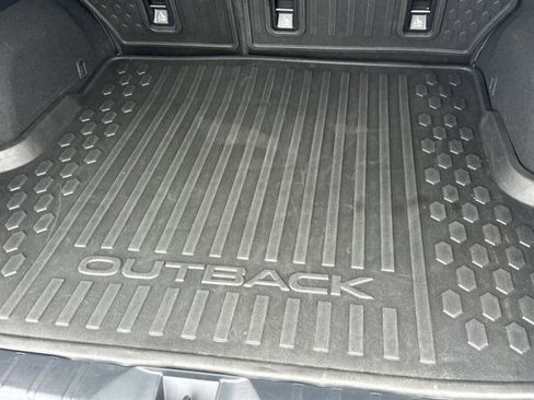 Used 2021 Subaru Outback Limited w/ Popular Package #2 image 16