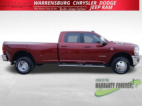 Used 2024 RAM 3500 Laramie image 2