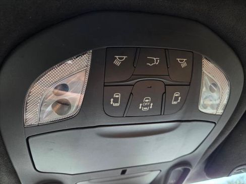 Certified 2022 Chrysler Pacifica Pinnacle FWD image 36