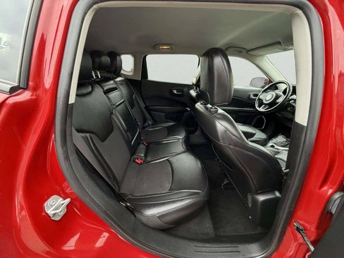 Used 2019 Jeep Compass Latitude AWD/4WD image 22