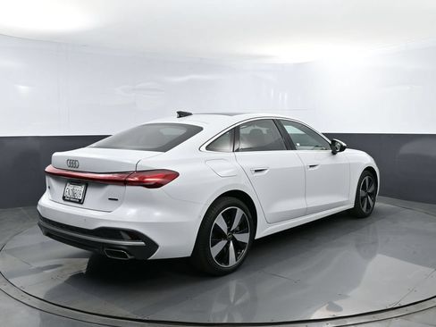 Used 2025 Audi A5 2.0T Premium Plus AWD/4WD image 23