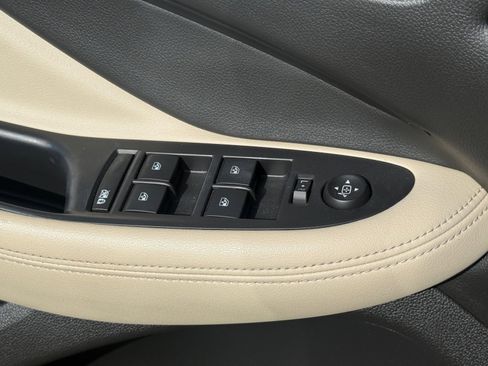 Used 2020 Buick Envision Premium AWD/4WD image 24