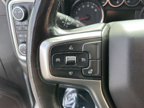 Used 2021 Chevrolet Silverado 1500 LT Trail Boss AWD/4WD image 31