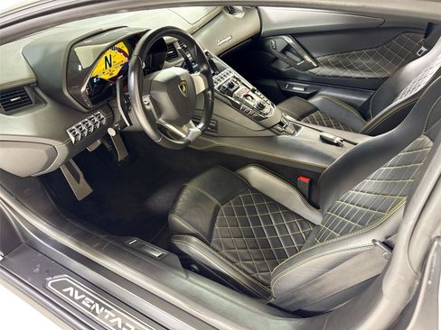 Used 2017 Lamborghini Aventador LP 700-4 AWD/4WD image 13