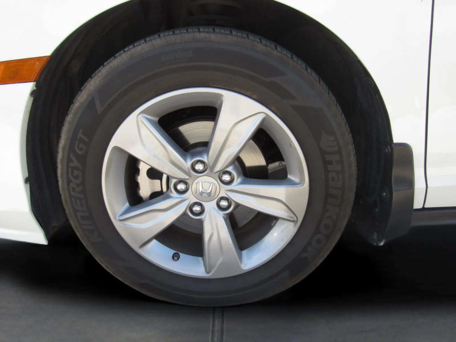 Used 2018 Honda Odyssey EX-L image 5