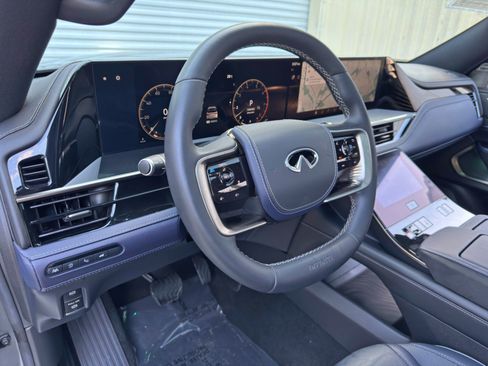 Used 2026 INFINITI QX80 4WD image 14
