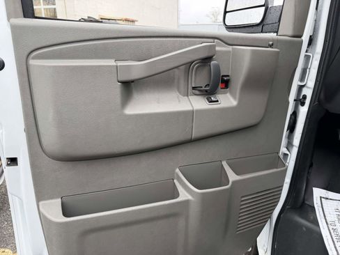 Used 2024 GMC Savana 2500 w/ Driver Convenience Package RWD image 16