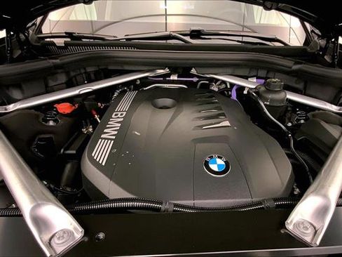 Used 2026 BMW X7 xDrive40i image 8