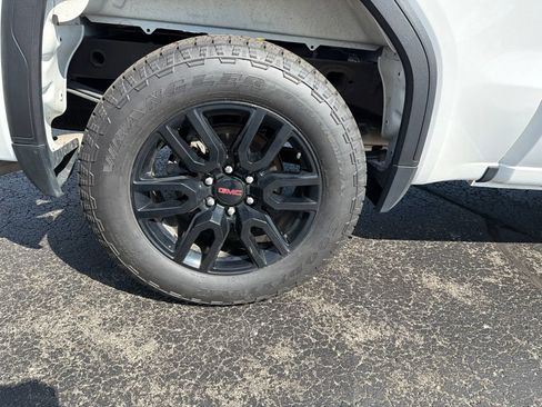 Certified 2024 GMC Sierra 1500 Elevation AWD/4WD image 18