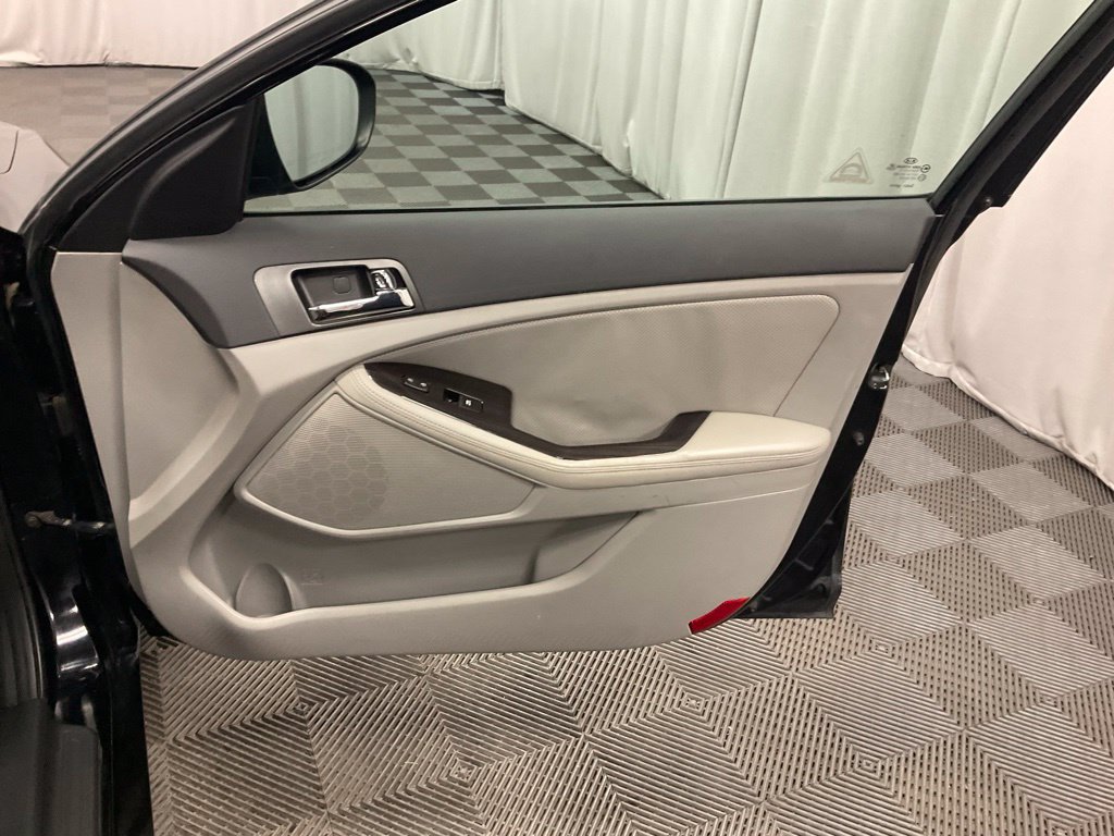 Used 2011 Kia Optima EX FWD image 27